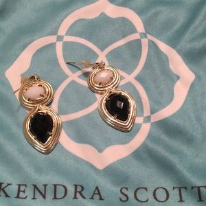 REDUCED! Kendra Scott earrings